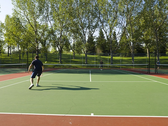 City Tennis Courts Receive Facelift! (1)